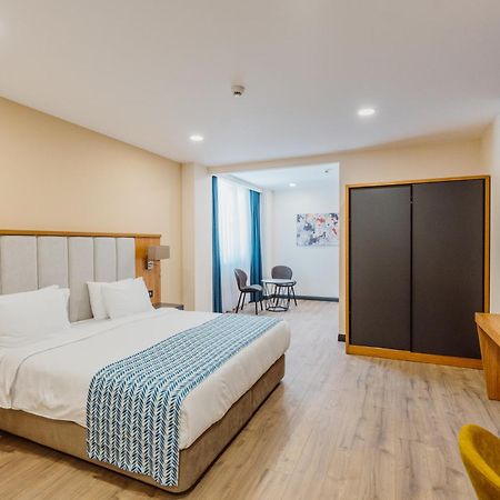 Best Western Plus Batumi Exterior photo