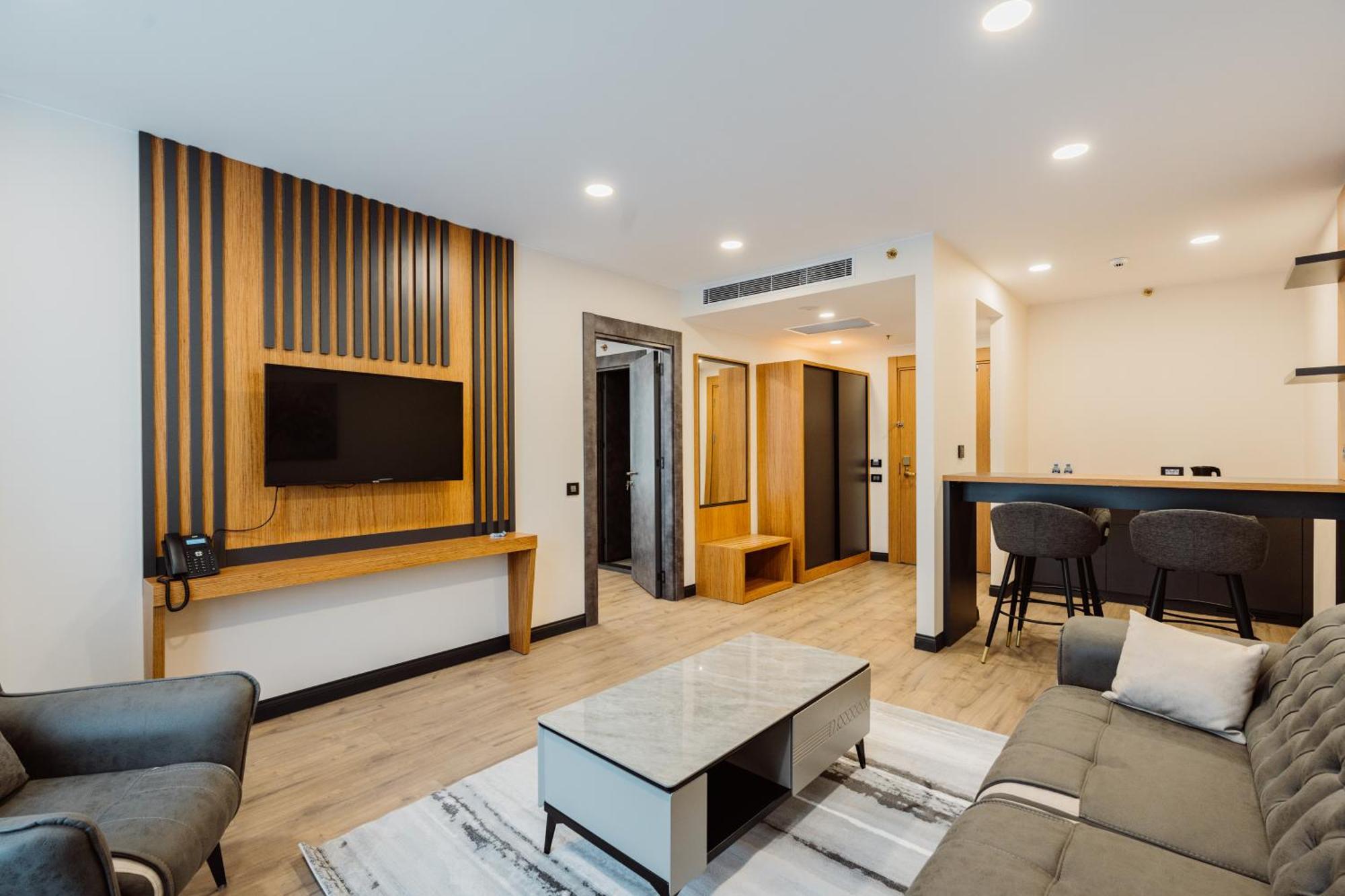 Best Western Plus Batumi Exterior photo