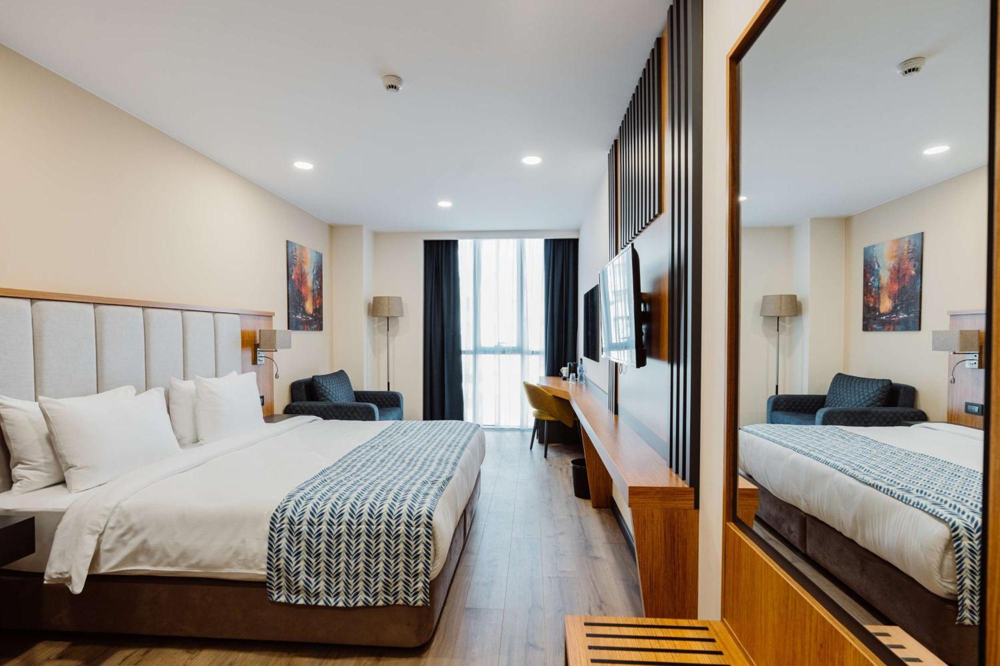 Best Western Plus Batumi Exterior photo