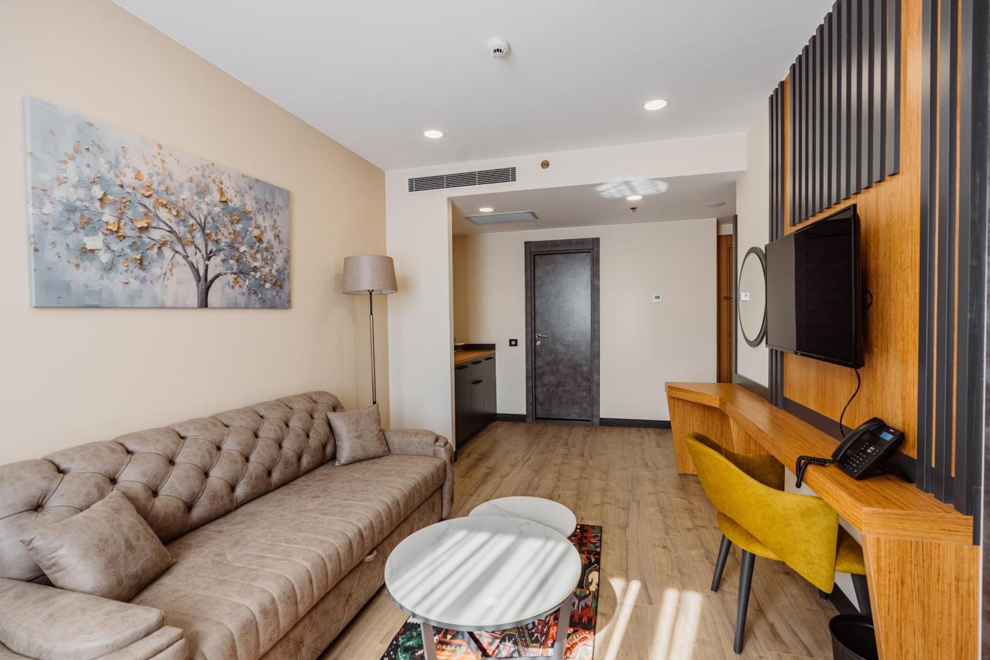 Best Western Plus Batumi Exterior photo