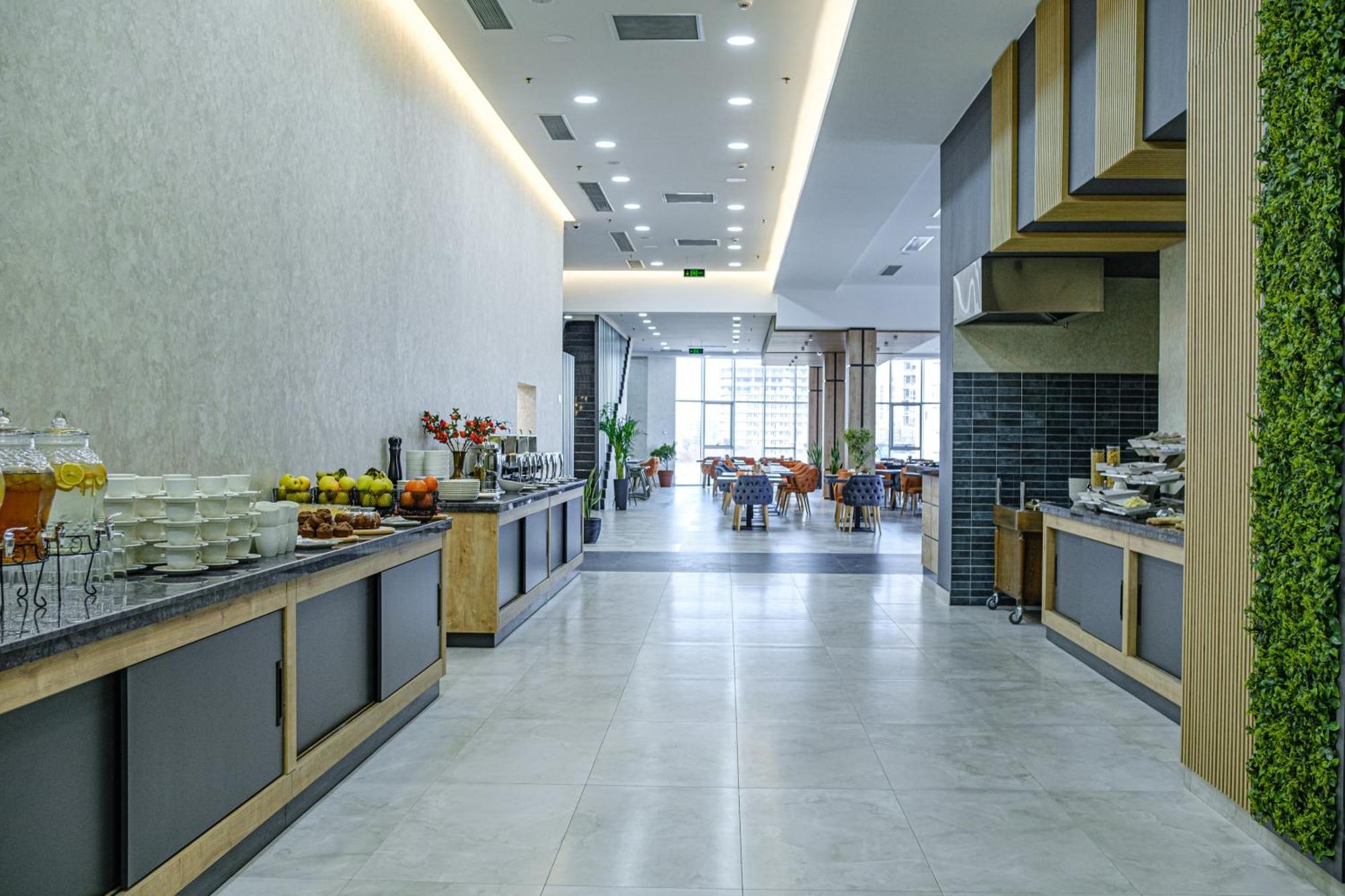 Best Western Plus Batumi Exterior photo