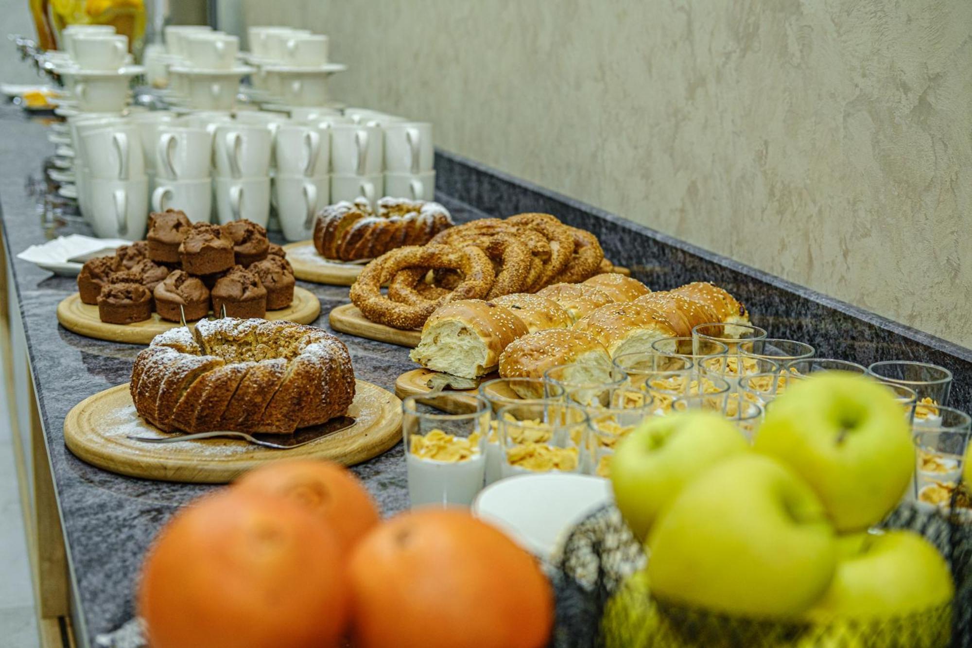 Best Western Plus Batumi Exterior photo