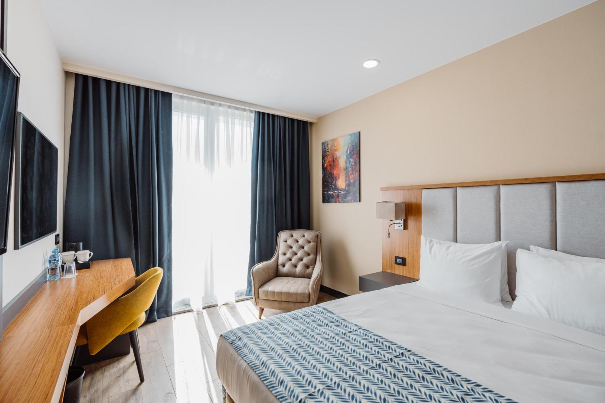 Best Western Plus Batumi Exterior photo
