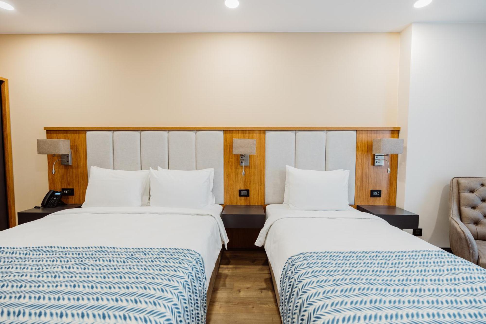 Best Western Plus Batumi Exterior photo